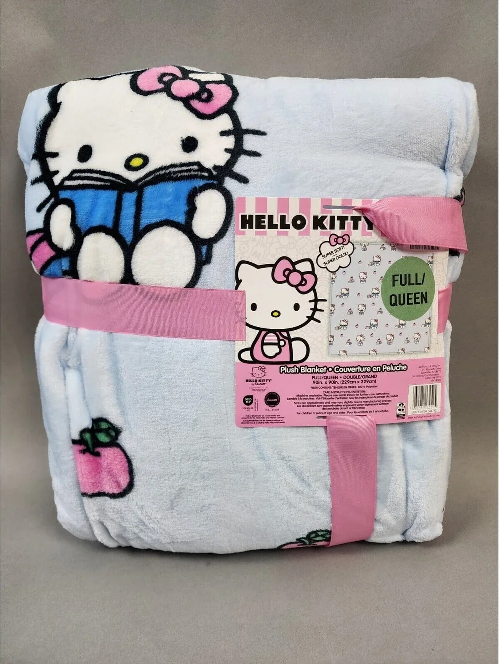 🙀HELLO KITTY FULL QUEEN APPLES AND BOOK PLUSH BLANKET W PLUSH MASCOT CLIP!